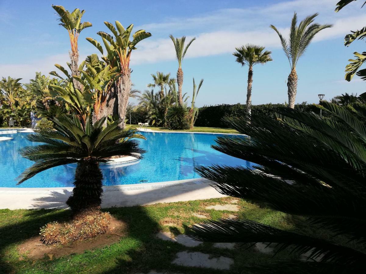 Dorasal Solo Familias Serviplaya Playa De Xeraco Buitenkant foto